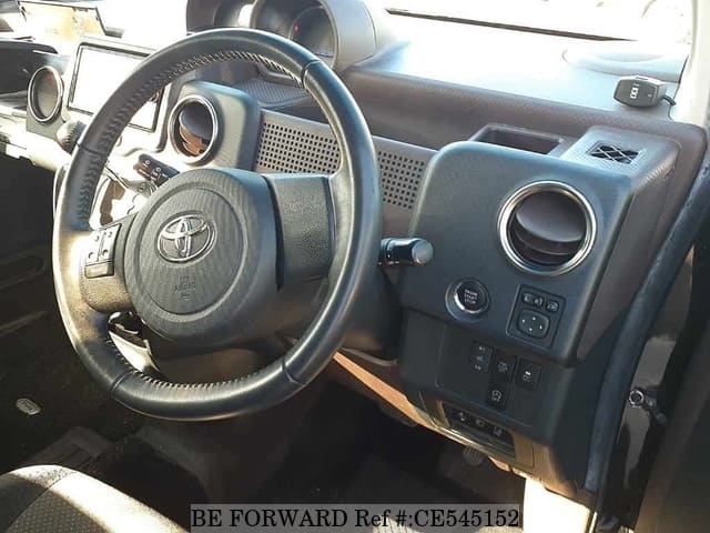 Toyota PORTE G — фото 3