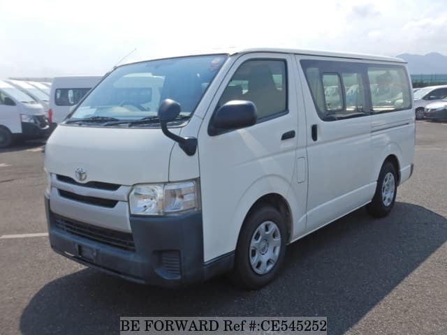 Toyota HIACE VAN DX — фото 1