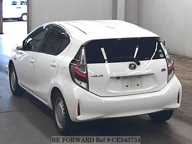 Toyota AQUA HYBRID L — фото 3
