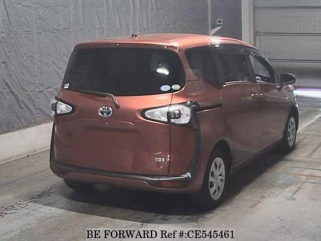 Toyota SIENTA HYBRID G — фото 2
