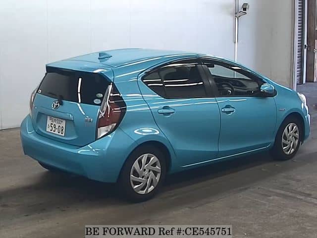 Toyota AQUA HYBRID G — фото 2