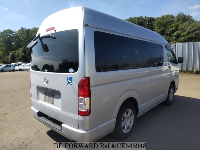 Toyota HIACE VAN — фото 2