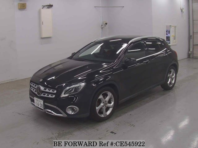 Mercedes-Benz GLA-CLASS GLA220 4MATIC — фото 1