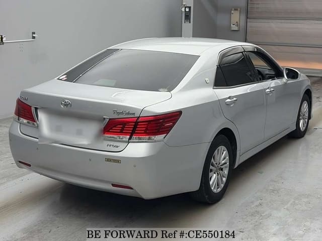 Toyota CROWN ROYAL SALOON I-FOUR — фото 2