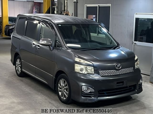 Toyota VOXY ZS KIRAMEKI 2 — фото 4