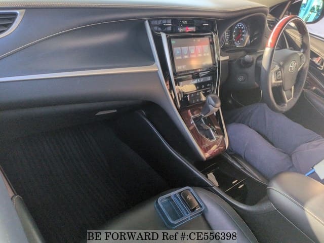 Toyota HARRIER PREMIUM — фото 3