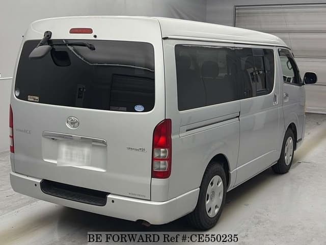 Toyota REGIUSACE VAN MULTI ROLE TRANSPORTER TYPE II — фото 2