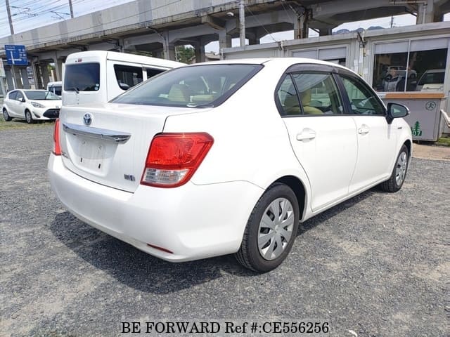 Toyota COROLLA AXIO HYBRID — фото 2
