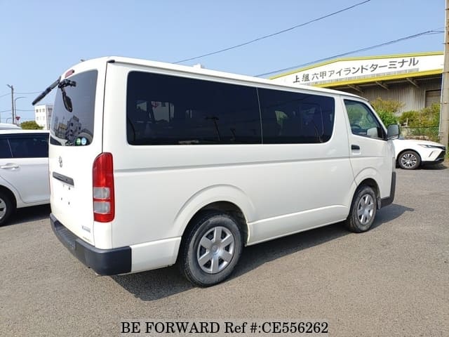 Toyota HIACE VAN — фото 2