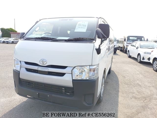 Toyota HIACE VAN — фото 1