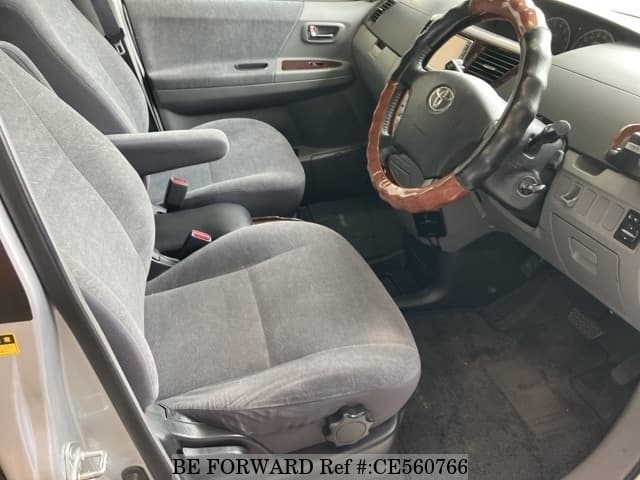 Toyota NOAH X LIMITED — фото 5