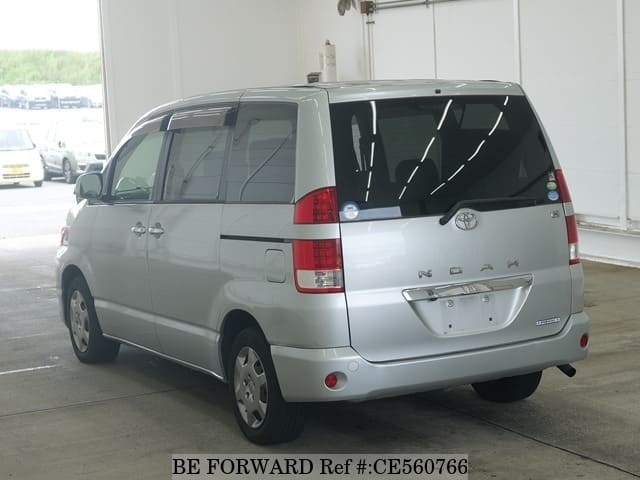 Toyota NOAH X LIMITED — фото 2