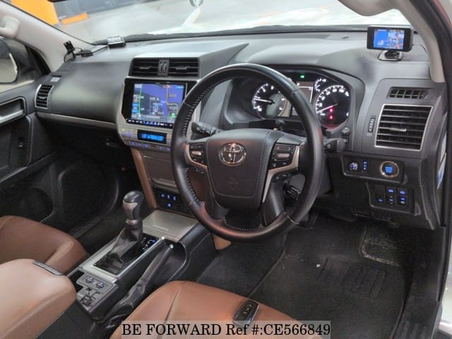 Toyota LAND CRUISER PRADO TX L PACKAGE 70TH ANNIVERSARY — фото 3