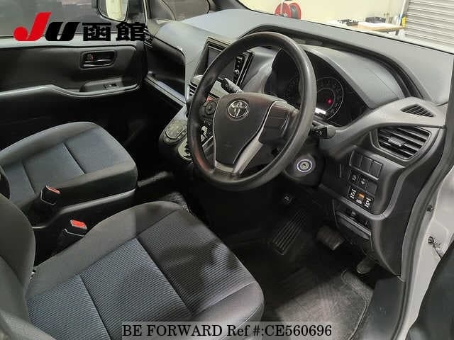Toyota NOAH X — фото 3