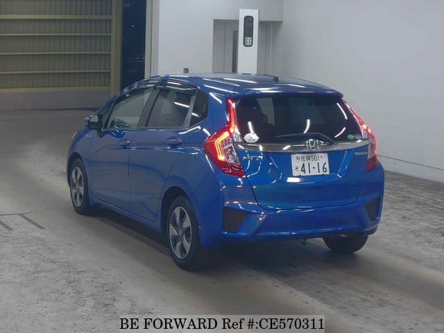 Honda FIT HYBRID F PACKAGE — фото 3