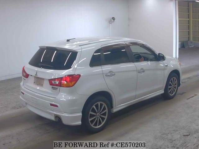 MITSUBISHI RVR ROADEST G — фото 2