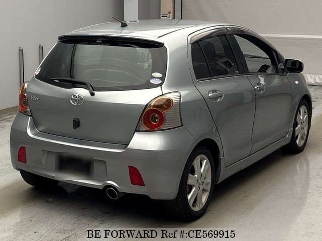 Toyota VITZ RS — фото 2