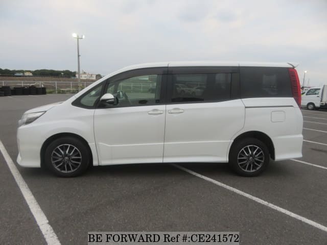 Toyota NOAH SI — фото 2