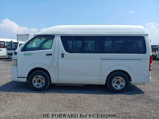 Toyota HIACE VAN — фото 2