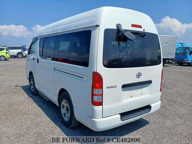 Toyota HIACE VAN — фото 3