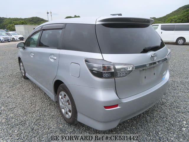 Toyota WISH — фото 3
