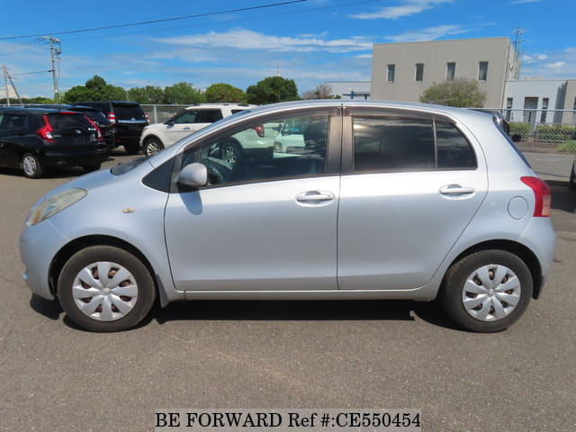 Toyota VITZ — фото 2