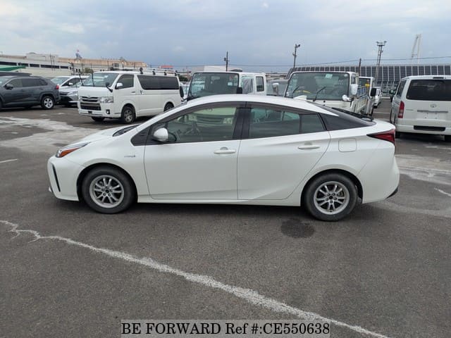 Toyota PRIUS HYBRID S — фото 2