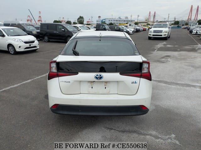 Toyota PRIUS HYBRID S — фото 4