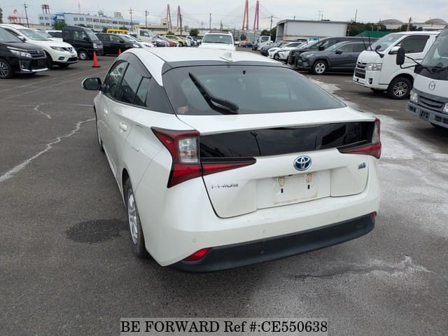Toyota PRIUS HYBRID S — фото 3