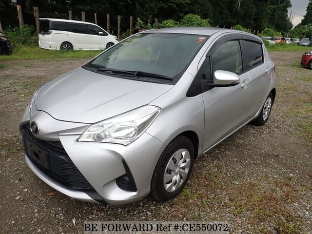 Toyota VITZ F — фото 1