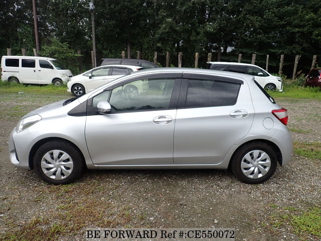 Toyota VITZ F — фото 2