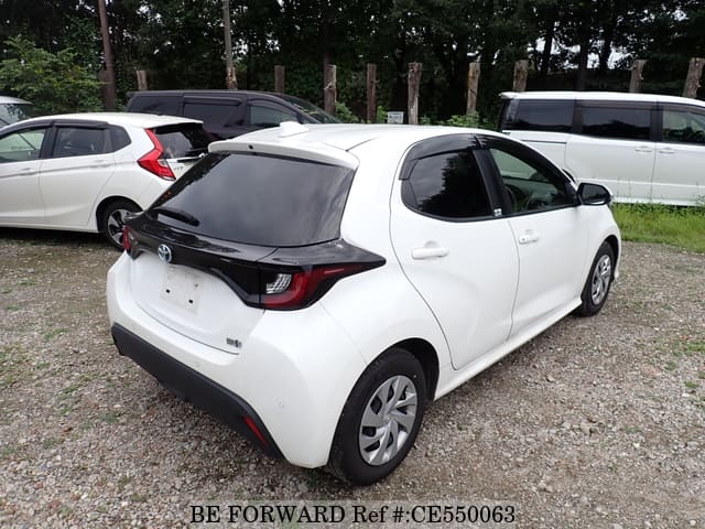Toyota YARIS HYBRID X — фото 5