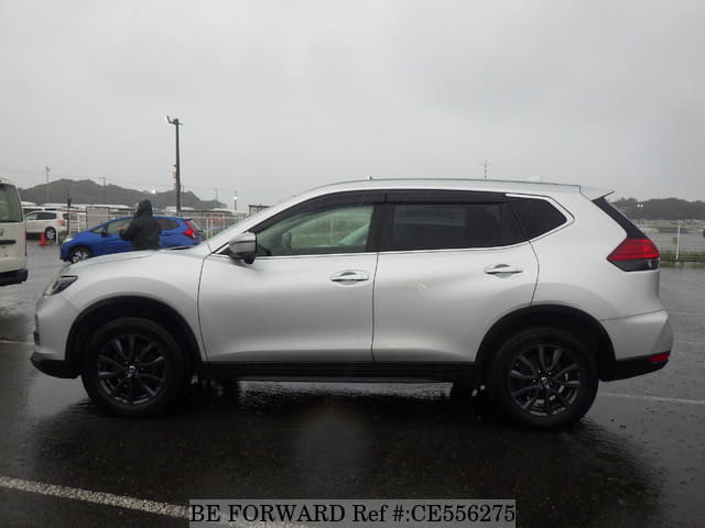 2021 Nissan X-trail, photo 2 of 3