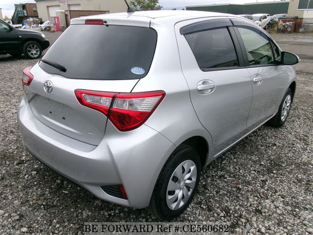 Toyota VITZ F — фото 5