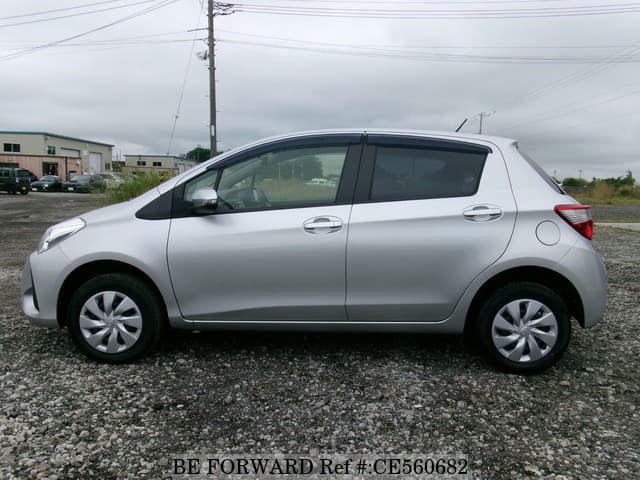 Toyota VITZ F — фото 2