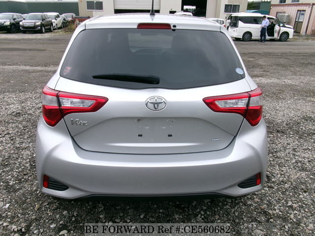 Toyota VITZ F — фото 4