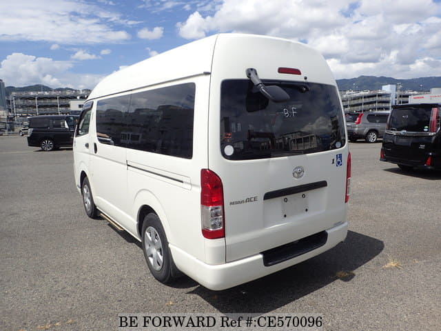Toyota REGIUSACE VAN — фото 3
