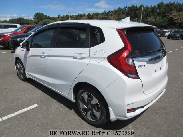 Honda FIT HYBRID F COMFORT EDITION — фото 3