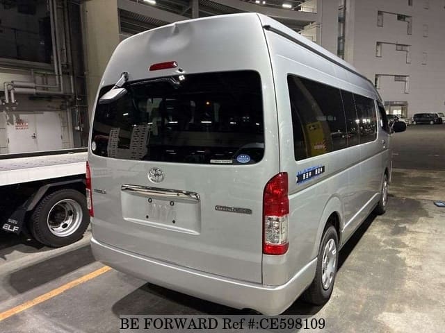 Toyota HIACE WAGON GRAND CABIN — фото 2