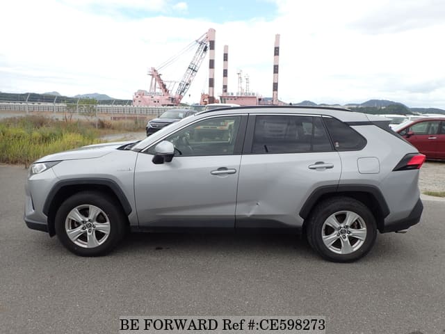 Toyota RAV4 HYBRID X — фото 2
