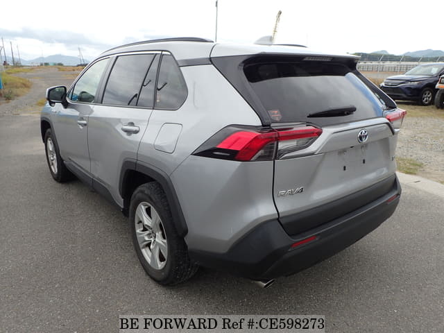 Toyota RAV4 HYBRID X — фото 3