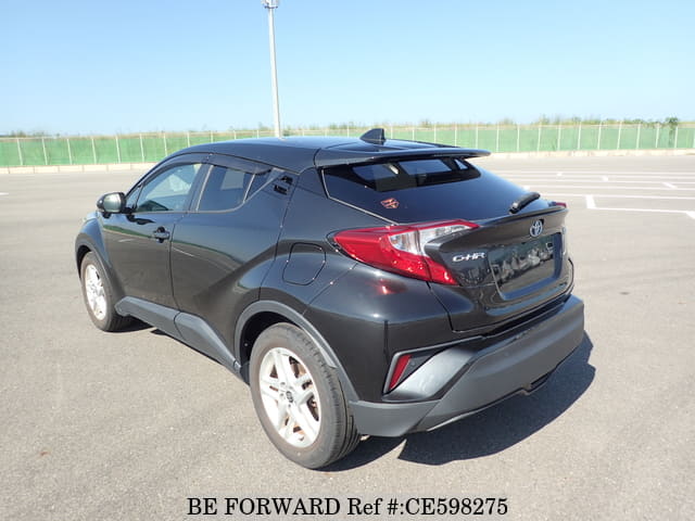 Toyota C-HR HYBRID S — фото 3