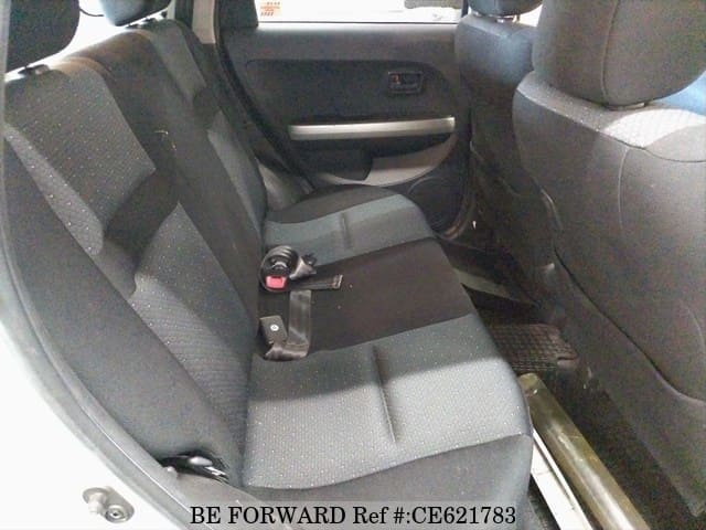 Toyota IST 1.5F L EDITION — фото 5