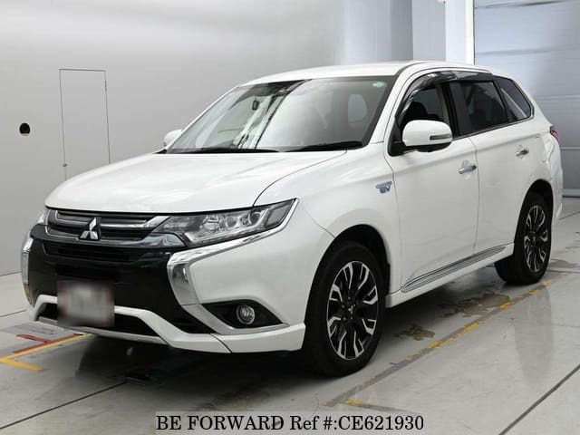 MITSUBISHI OUTLANDER PHEV G NAVI PACKAGE — фото 1