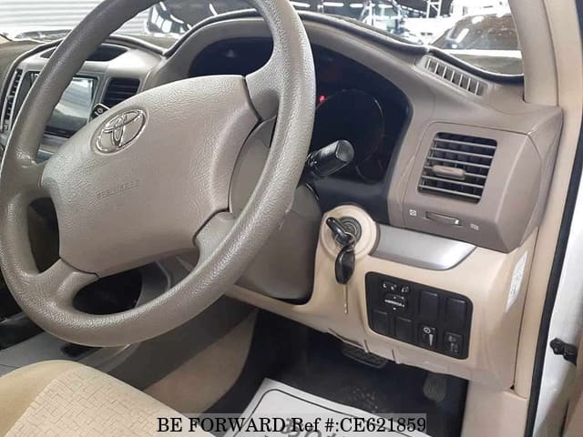 Toyota LAND CRUISER PRADO TX — фото 3