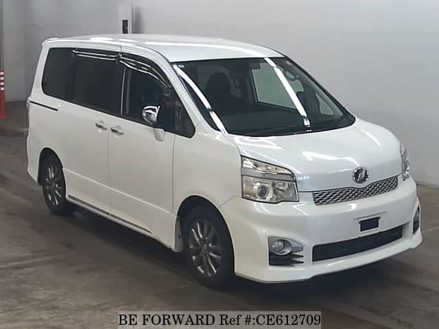 Toyota VOXY ZS KIRAMEKI 3 — фото 5