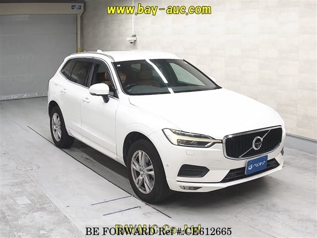 VOLVO XC60 D4 MOMENTUM