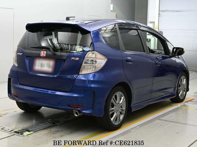 Honda FIT RS — фото 2
