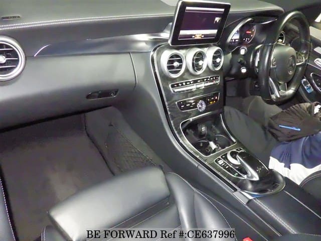Mercedes-Benz C-CLASS C220D AVANTGARDE AMG LINE — фото 3