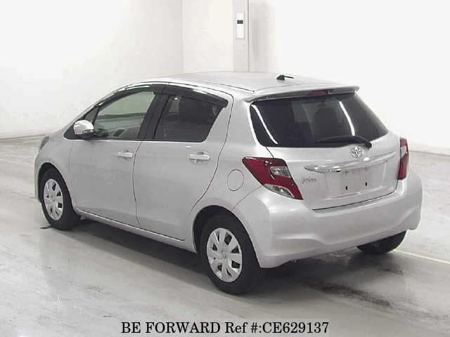 Toyota VITZ — фото 5